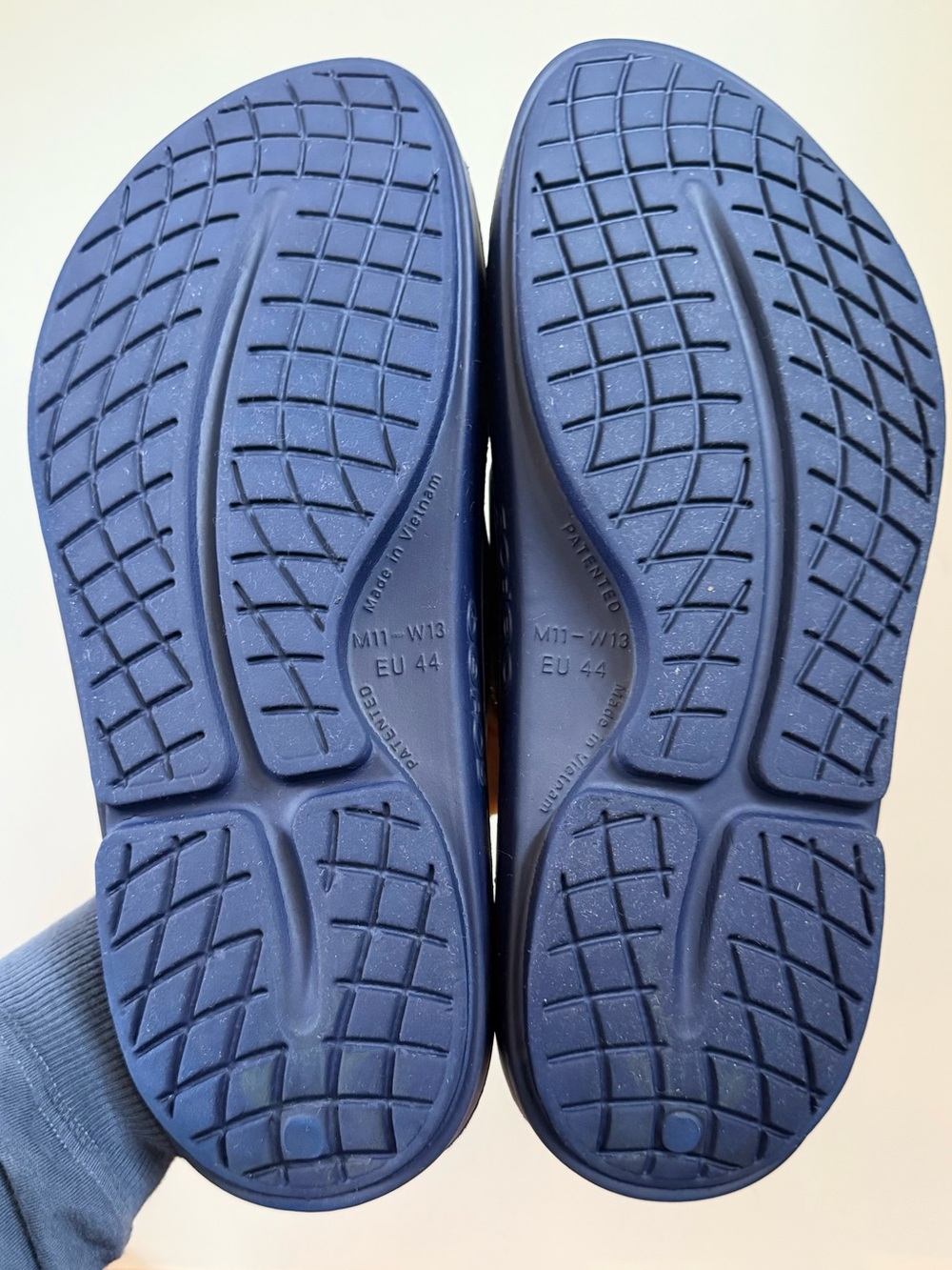 OOFOS Men's OOahh Sport Slide | Size 11 - Picture 7 of 8